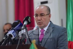 هذا ماقاله وزير الشؤون الدينية حول فتح العمرة