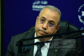 وزير الصناعة يكشف جديد ملف إستيراد السيارات والأسعار