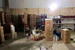 إيداع 3 أشخاص الحبس المؤقت صنعوا عطور مقلدة لمركات عالمية