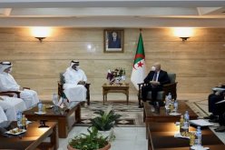 وزير المالية يتباحث فرص الإستثمار مع وفد من أوريدو