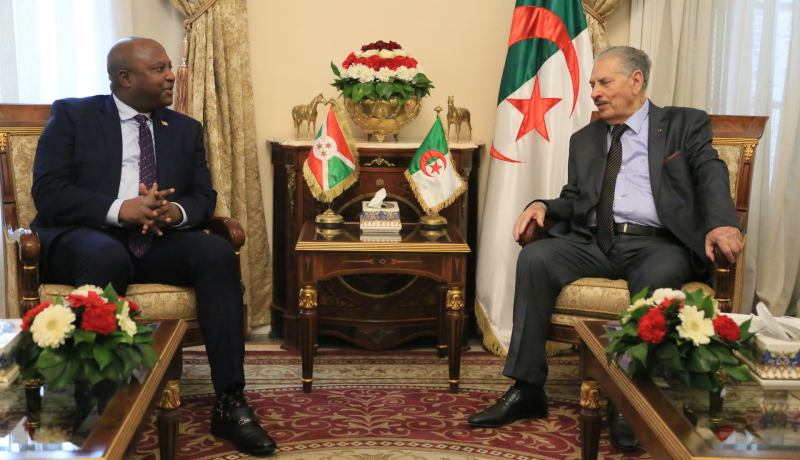ڨوجيل يستقبل وزير الخارجية لجمهورية بورندي