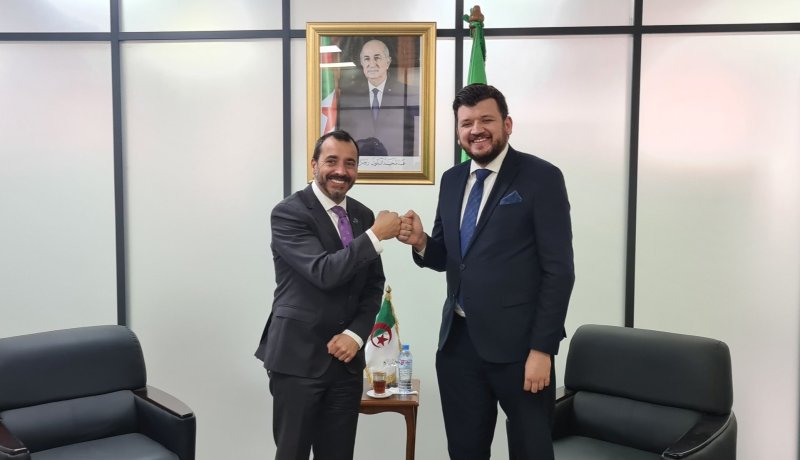 ياسين وليد يبحث سبل التعاون مع المنسق المقيم للأمم المتحدة بالجزائر