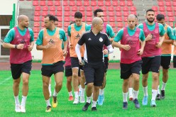 بالصور.. تدريبات الخضر في تربص مالابو وسط اجواء رائعة