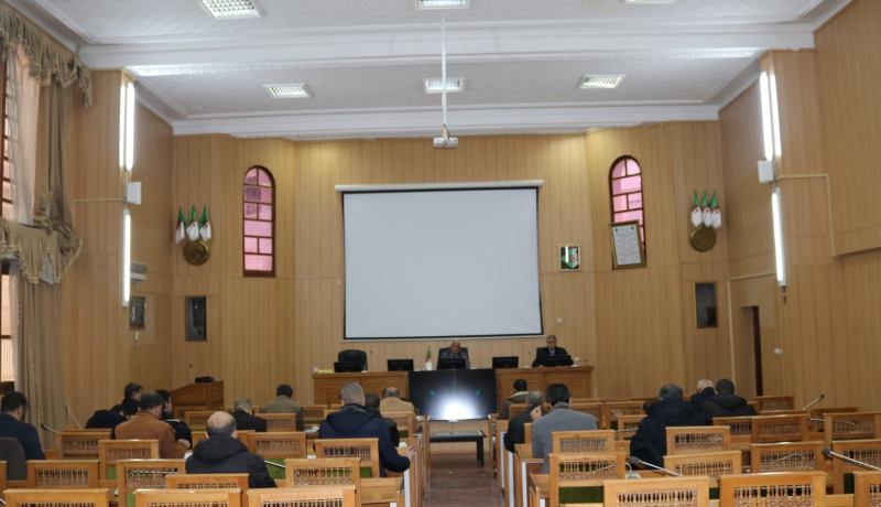 “دبزة ودماغ” بين أعضاء المجلس الولائي لخنشلة.. والرئيس يختمها بلكمة قاضية لأحد الأعضاء!