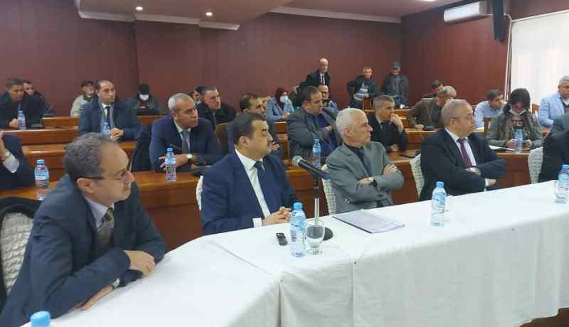 عرقاب.. 92 بالمائة من تغطية الكهرباء في المدية غير كافية