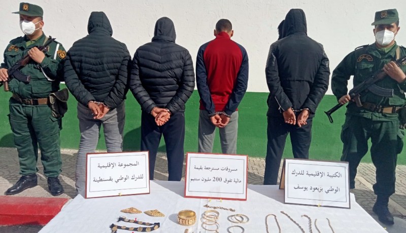 قسنطينة: الإطاحة بشبكة اجرامية واسترجاع مجوهرات مسروقة بقيمة 200 مليون سنتيم