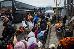 دولة عربية تُقدم مساعدات إغاثية لأوكرانيا