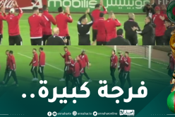 بالصور والفيديو.. الخضر يُعاينون أرضية تشاكر وينبهرون بالأجواء