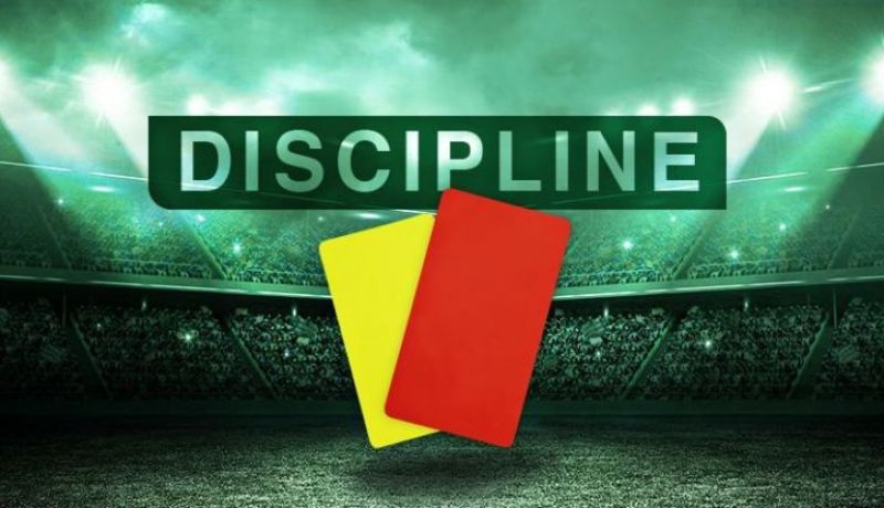 لجنة الإنضباط تضرب بيد من حديد