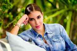 ياسمين صبري تؤدي  مناسك العمرة