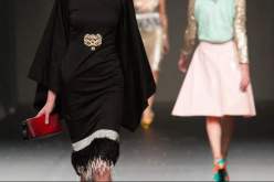 عارضة أزياء سابقة وطليقة نجم أمريكي تبحث في القمامة عن الطعام