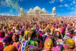 الهند: مصرع 11 شخصا صعقا بالكهرباء خلال احتفال ديني