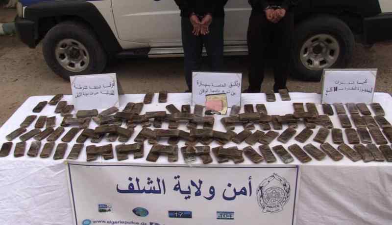 الشلف: توقيف شخصين متلبسين بحيازة 14 كلغ من الكيف المعالج