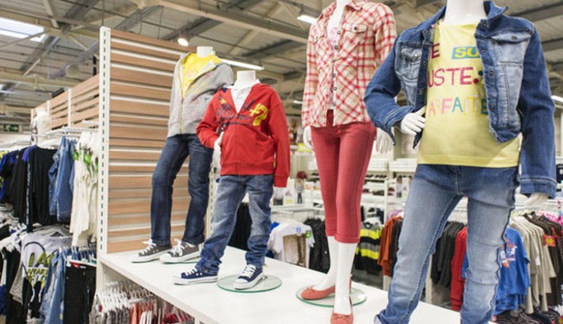 شركة ألبسة عالمية تخطط للعودة إلى الأسواق الروسية