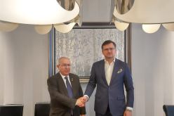 لعمامرة يلتقي نظيره الأوكراني وهذا ما دار بينهما