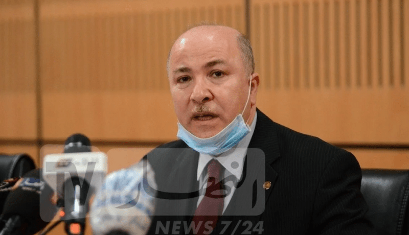 الوزير الأول يؤكد إلتزام الحكومة بتوفير المرافقة اللازمة للمتعاملين الاقتصاديين