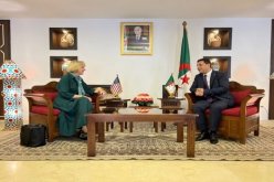 وزير السياحة يبحث سبل التعاون مع السفيرة الأمريكية بالجزائر