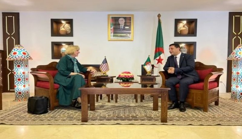 وزير السياحة يبحث سبل التعاون مع السفيرة الأمريكية بالجزائر