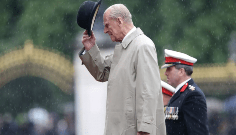 قصيدة ملكية في الذكرى الأولى لوفاة الأمير فيليب