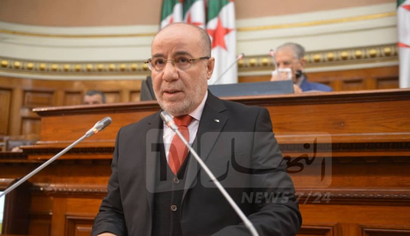 وزير الشؤون الدينية: إدماج 2300 عامل