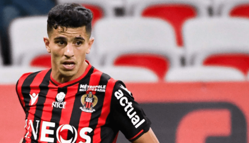 بالفيديو.. نيس يتغنى بمهارات يوسف عطال