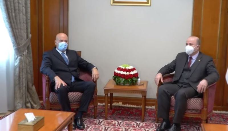 الوزير الأول يستقبل الرئيس المدير العام لشركة “إيني” الإيطالية