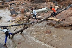 مصرع 443 شخصا في فيضانات بجنوب إفريقيا