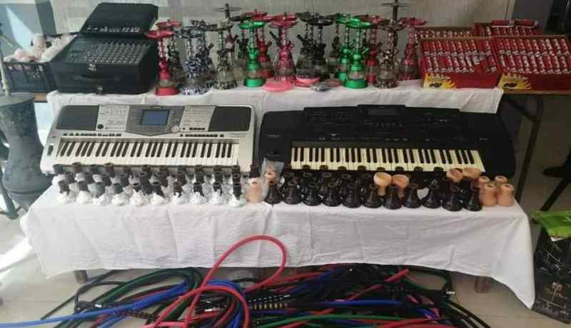 وهران: مداهمة مطعم حوّله صاحبه للسهرات الغنائية وتدخين الشيشة