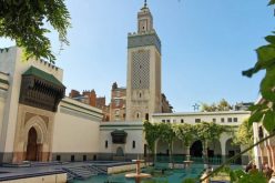 مسجد باريس يعلن غدا السبت أول أيام شهر رمضان