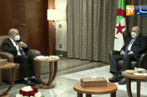 رئيس الجمهورية يستقبل وزير الخارجية الفرنسي جان إيف لودريان