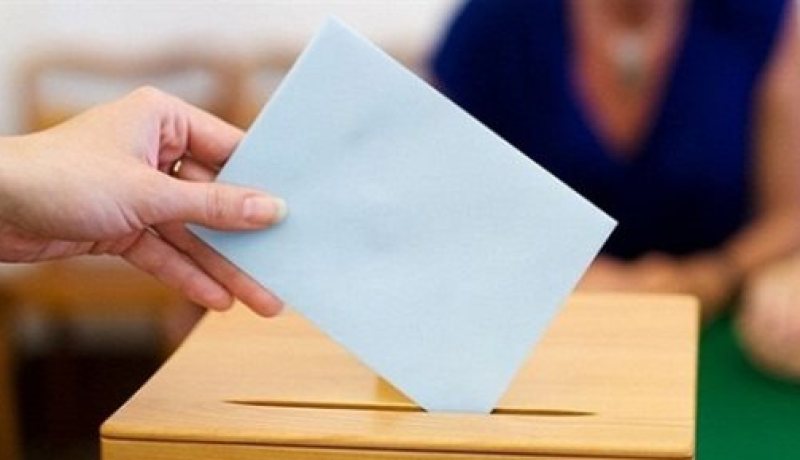 الشروع في التصويت بالإنتخابات الفرنسية