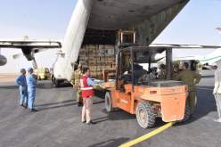 الجزائر ترسل 132 طنا من المواد الغذائية إلى الشعب الصحراوي