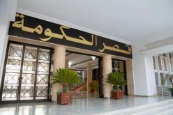 الحكومة تدرس تقدم مشروع إنجاز محطات جديدة لتحلية مياه البحر بهذه الولايات