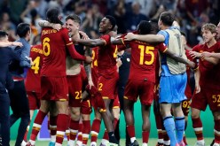 مورينيو يقود روما لتحقيق أول لقب أوروبي في تاريخه