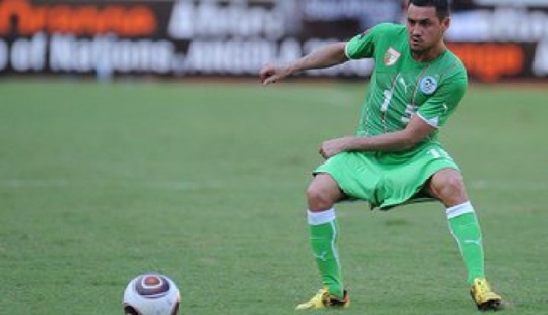 “الكاف” تُشيد بزياني وتصفه بالساحر