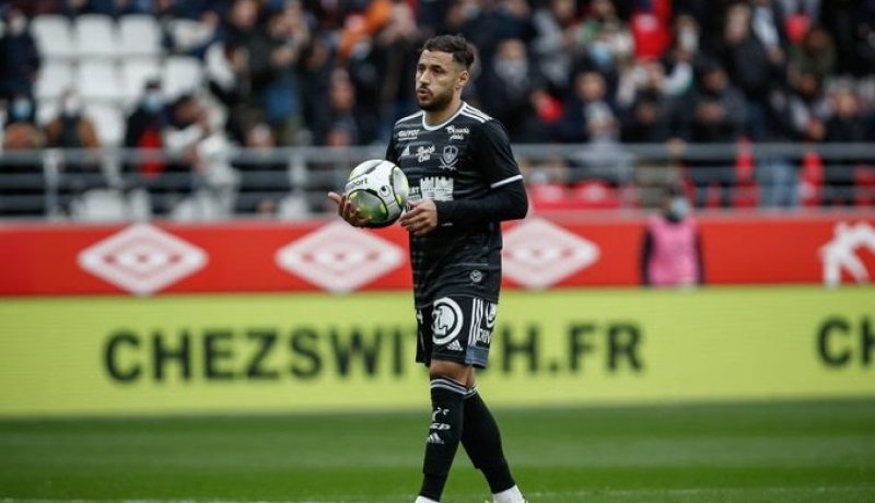 بلايلي يتلقى عروضا بالجملة من أندية الدوري الفرنسي