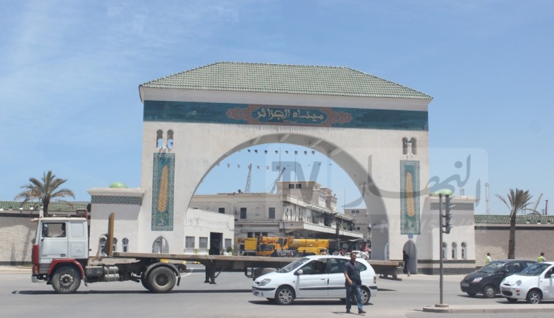 ميناء الجزائر: وقفة ترحم على أرواح شهداء إعتداء 2 ماي 1962