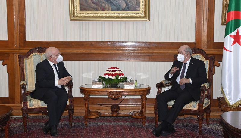 رئيس الجمهورية يستقبل الوزير السابق عبد العزيز رحابي