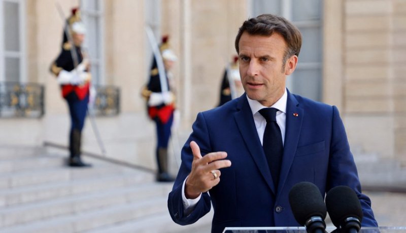 “الإليزي” يكشف عن حكومة ماكرون الجديدة التي تترأسها إمرأة!