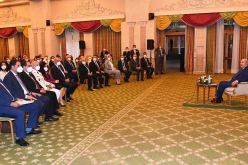 الرئيس تبون.. هناك عصابات تجند الناس للهجرة وتواجد 7000 “حراڨ” بأحد البلدان غير صحيح