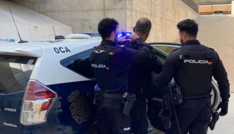 القبض على جزائري أوصل 12 حراقا أجنبيا إلى إسبانيا عبر قوارب الموت