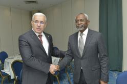 بوغالي يُستقبل بأبوجا من طرف نظيره النيجيري