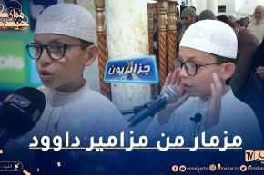 جزائريون: الطفل يوسف يؤم المصلين خلال الشهر الفضيل