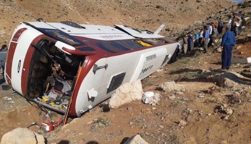 باتنة: قتيلان و6 جرحى في انحراف حافلة لنقل المسافرين