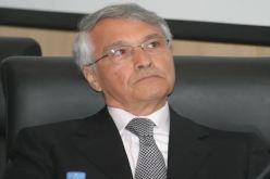 تأجيل محاكمة شكيب خليل وإطارات سابقين بمجمع سوناطراك