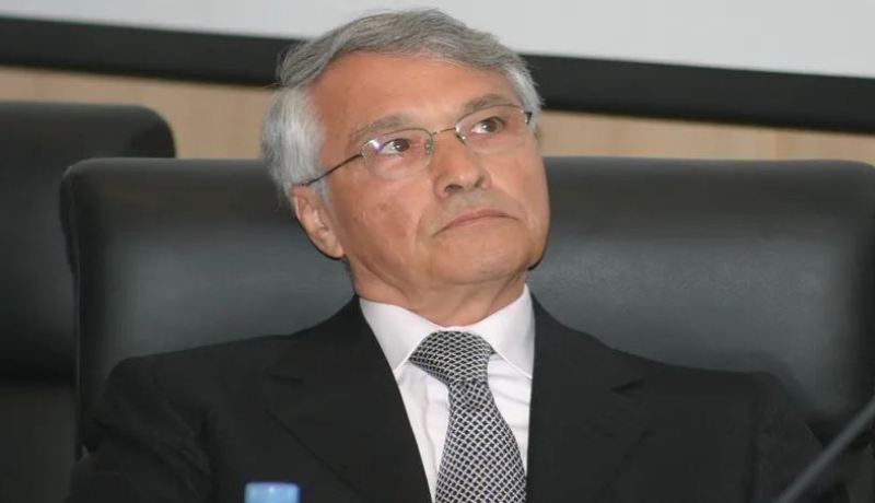 تأجيل محاكمة شكيب خليل وإطارات سابقين بمجمع سوناطراك