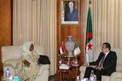 عرقاب يتحادث مع وزيرة الاستثمار والتعاون الدولي لشمال السودان