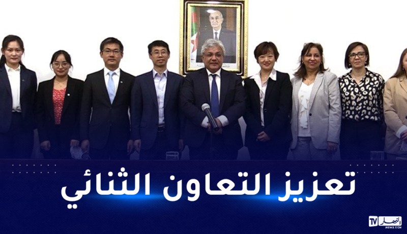 وزير الصناعة الصيدلانية يتباحث مع ممثلي مختبر سينوفاك