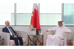 وزير الصناعة والتجارة والسياحة البحريني يستقبل سفير الجزائر الجديد