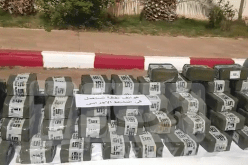 BRI عين الدفلى توقف سيارة عائلية كانت تنقل 90 كغ من الكيف المعالج